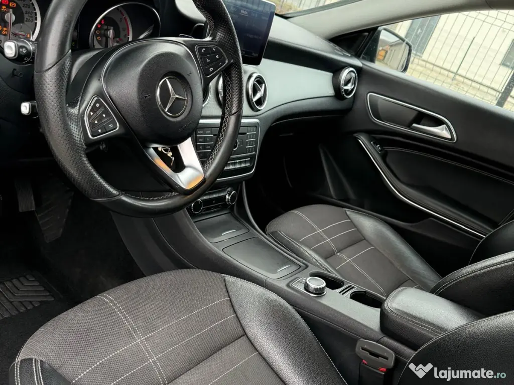 Mercedess Benz CLA 200 d 7G-DCT2015 