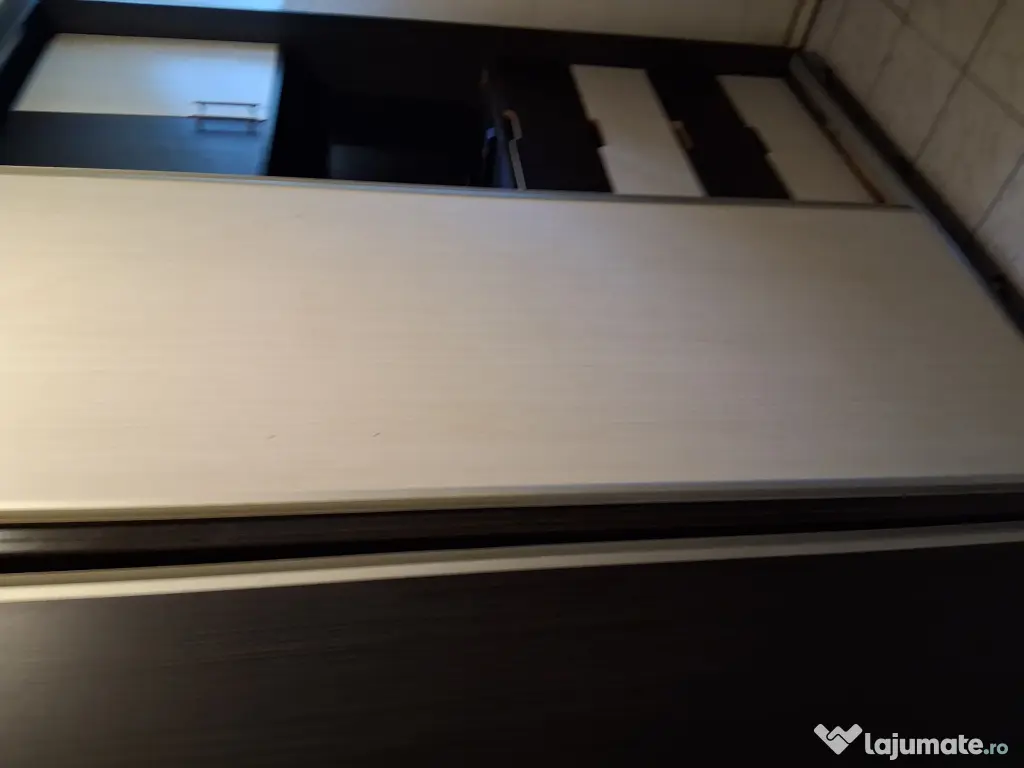 Închiriez garsoniera zona Cet 