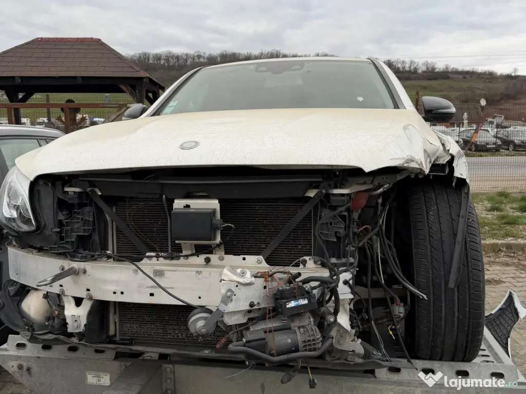 Mercedes-Benz Classe GLC | 2017| Avariat | De reparat sau piese 