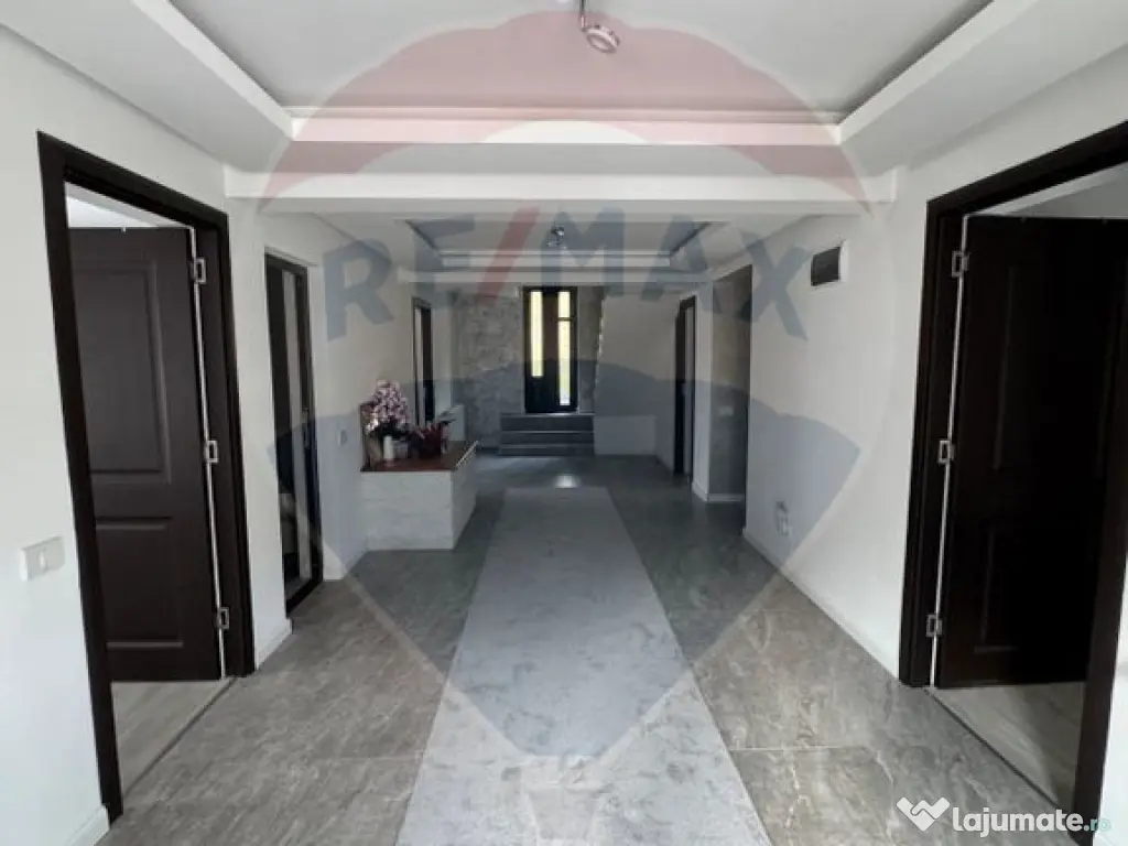 Vila la munte + teren 7600 MP ! 