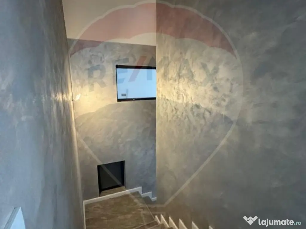 Vila la munte + teren 7600 MP ! 