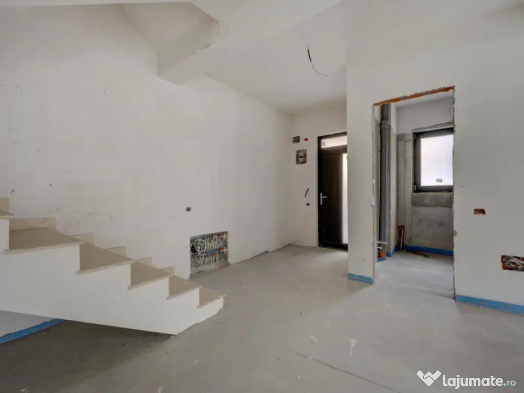 Casa se preda finisata - 4 bai -3 dormitoare - curte - parca 