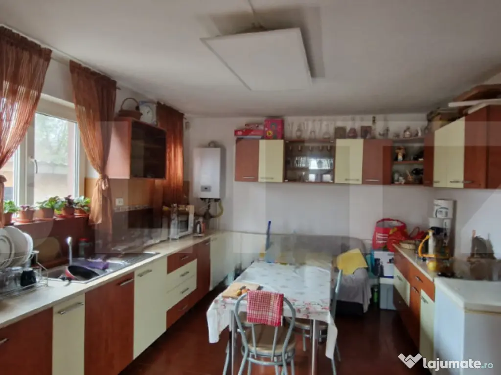 Casa individuala P+M, 200mp , teren 486 mp, Simnicul de Jos 