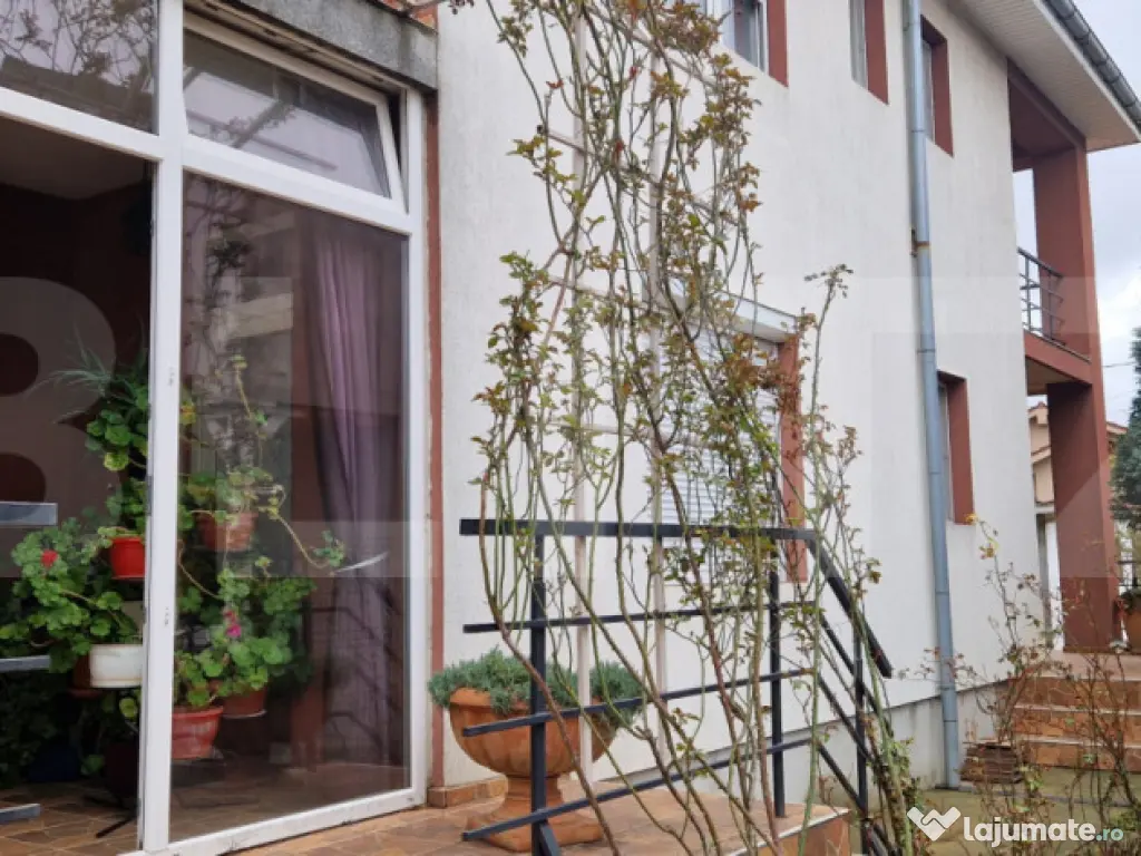 Casa individuala P+M, 200mp , teren 486 mp, Simnicul de Jos 