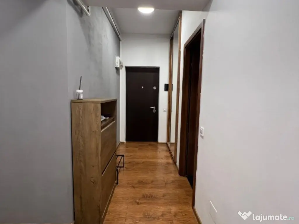 Inchiriez apartament cu 2 camere, Lujerului, 5 minute de metrou 