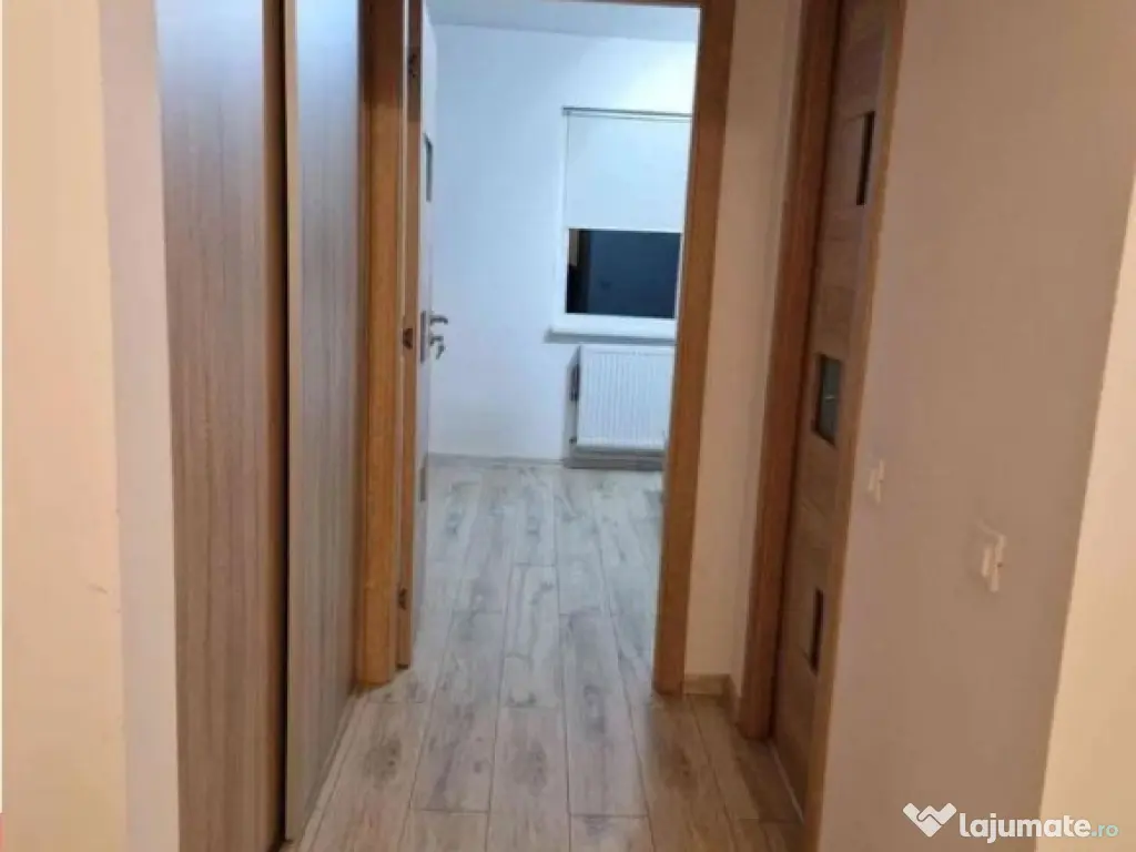 Apartament 2 camere, decomandat - zona Astra 