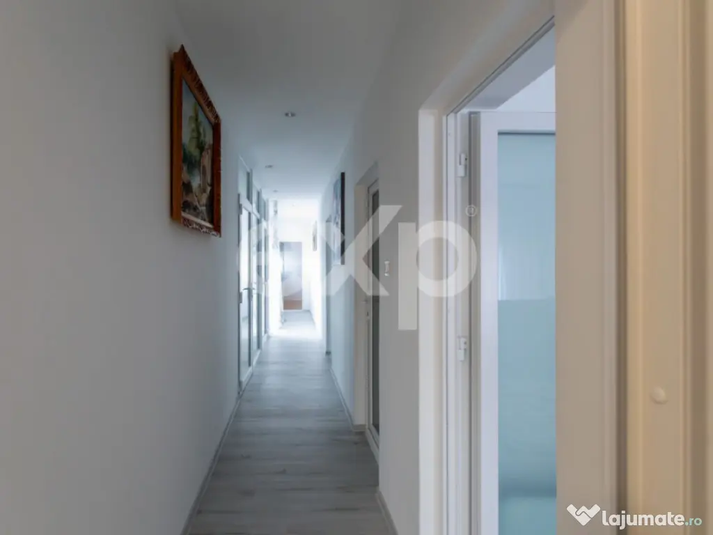 Casă / Vilă cu 6 camere de vânzare 