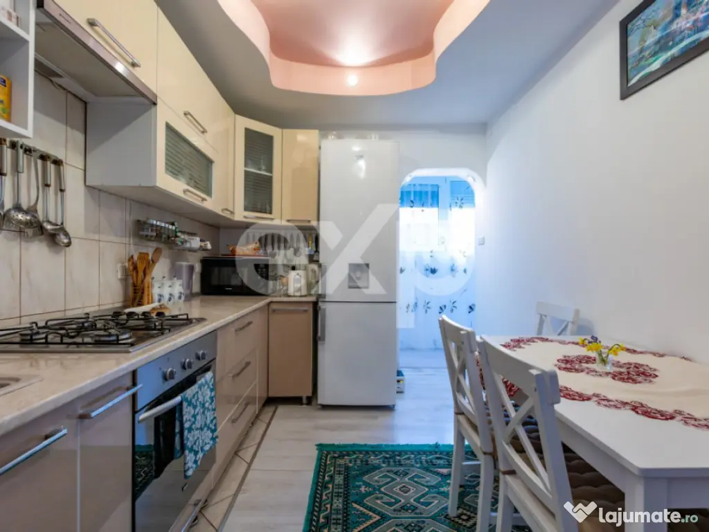 Casă / Vilă cu 6 camere de vânzare 