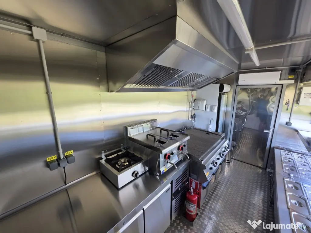 FOOD TRUCK/ Grill / Afacere la cheie / Complet echipat 