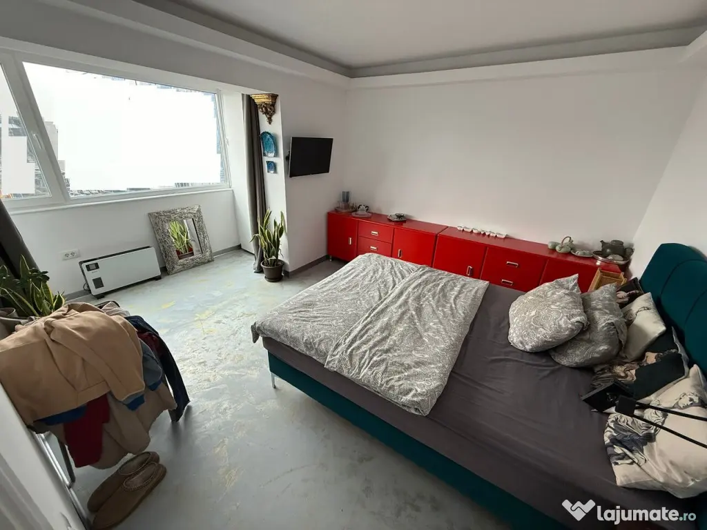 ULTRACENTRAL – 2 camere decomandat, 2 logii, vedere superb 