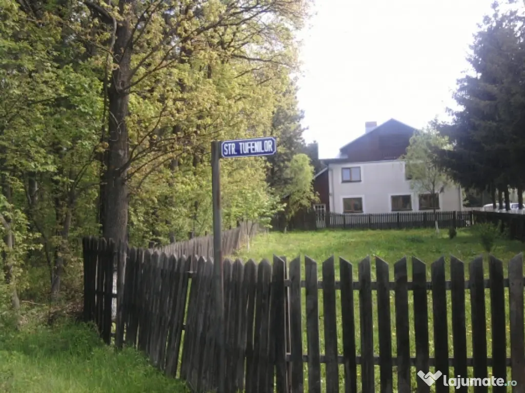 Intravilan 572 mp , loc de casa , zona padure Baicoi Prahova 