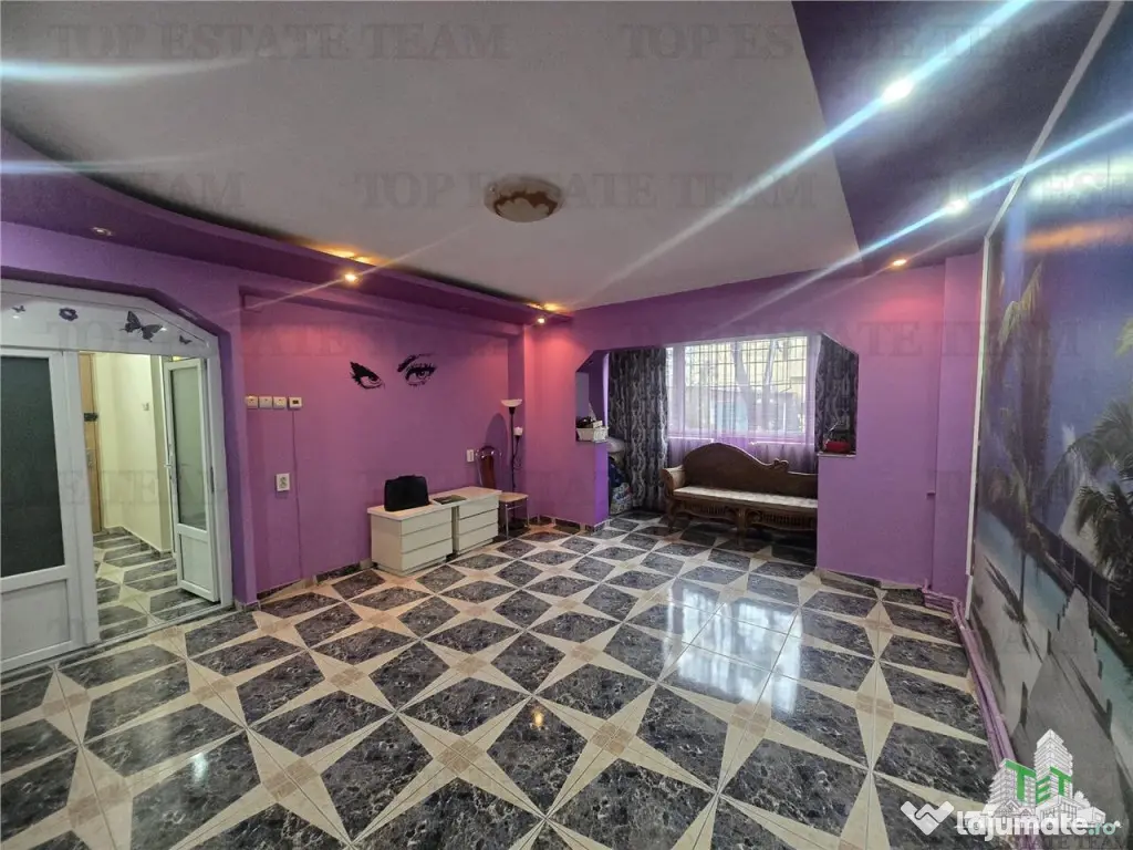 Apartament 3 camere foarte spatios 