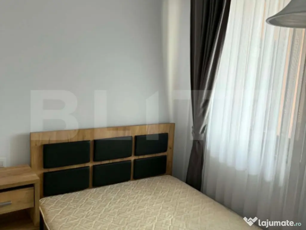 Apartament cu 3 camere, bloc nou, decomandat, zona Centrala 
