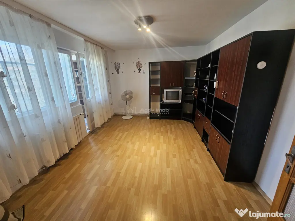 Resita, 3 Cam. Dec., Mobilat Utilat, Micro 2 