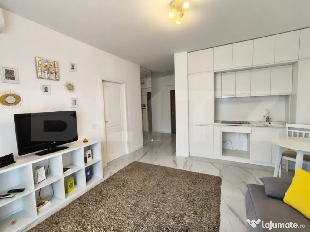 Apartament 2 camere Prima Universitatii, etaj 2, balcon, par 