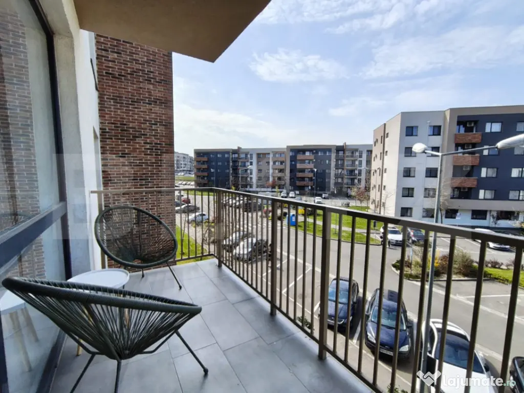Apartament 2 camere Prima Universitatii, etaj 2, balcon, par 