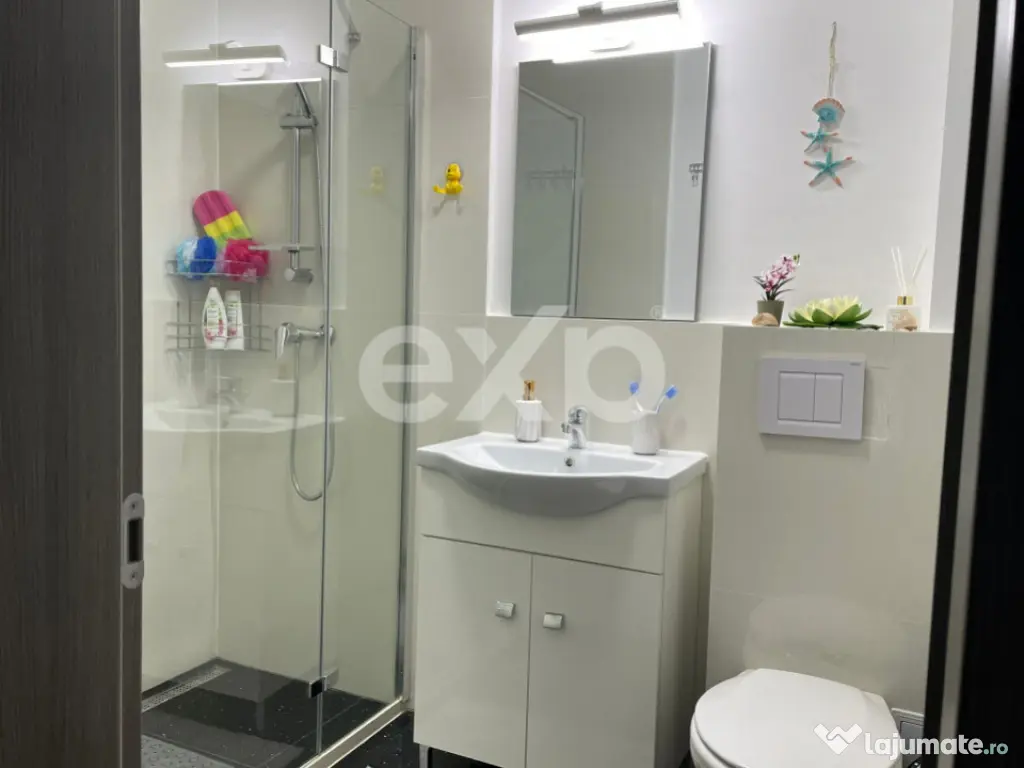 De vânzare apartament de lux ,2 camere decomandate, Mamaia 