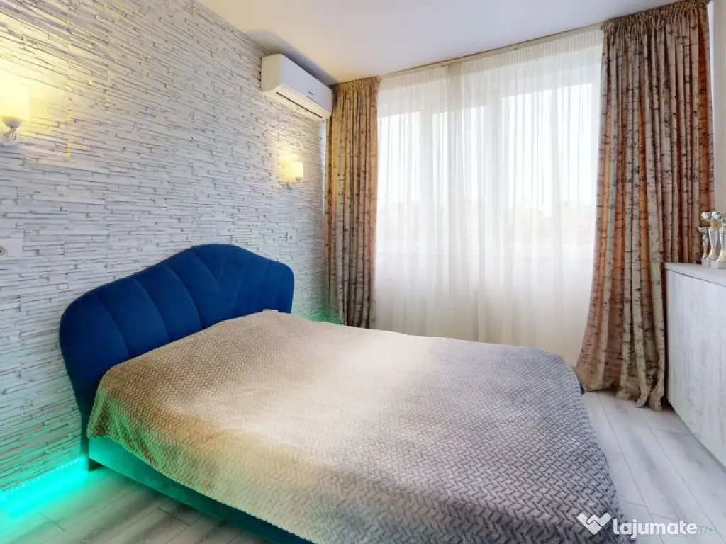 Apartament 4 camere superb Plaza