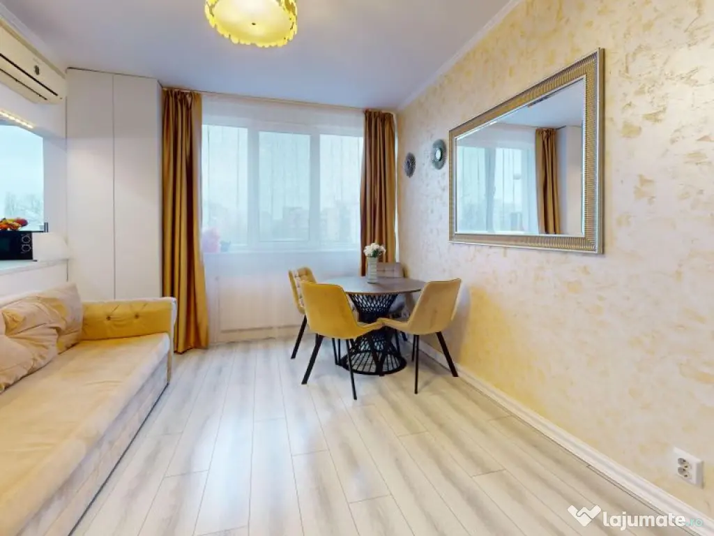 Apartament 4 camere superb Plaza