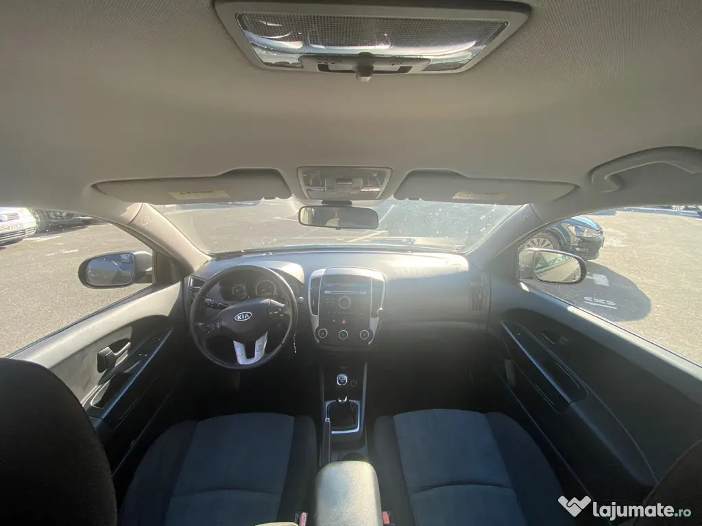 Kia Ceed 2010 1,6 Benzina