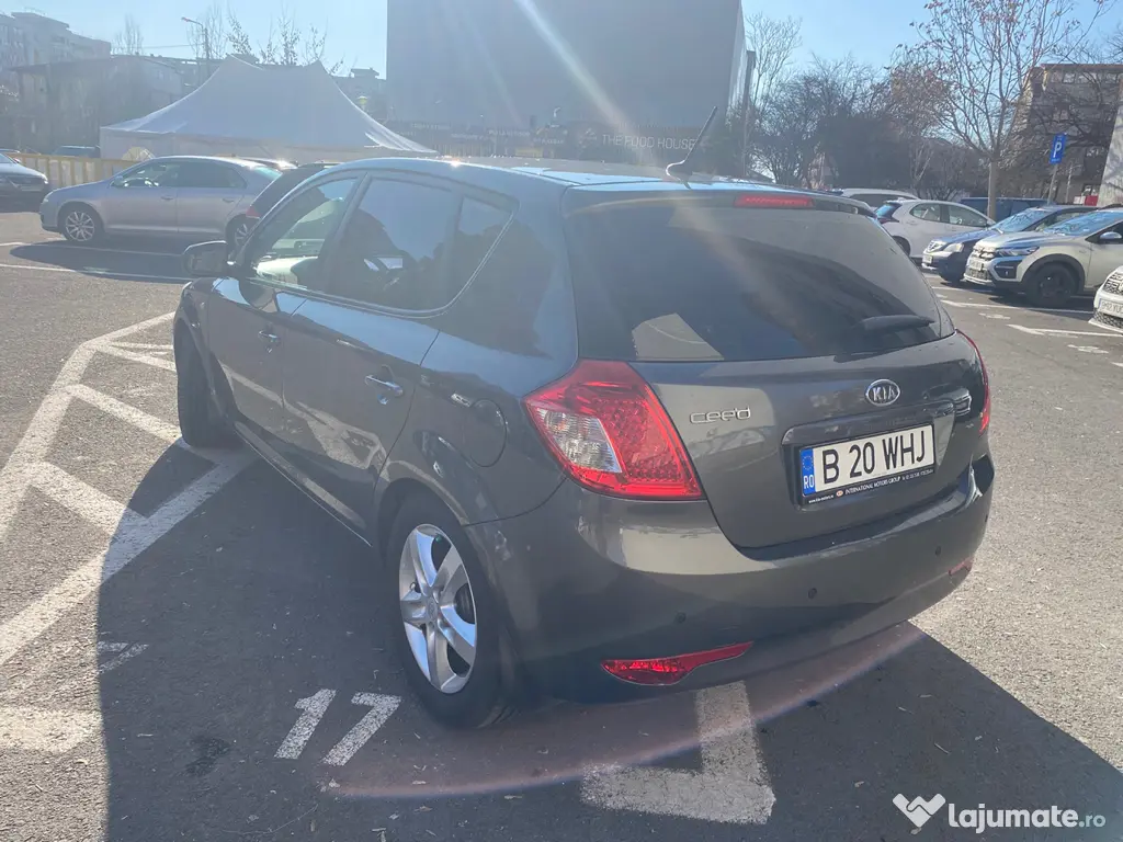 Kia Ceed 2010 1,6 Benzina