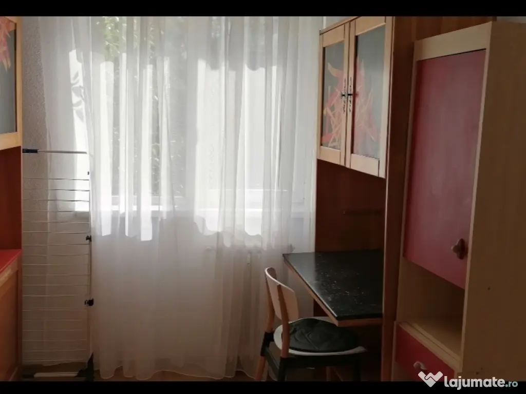 Închiriez ap. 2 cam 