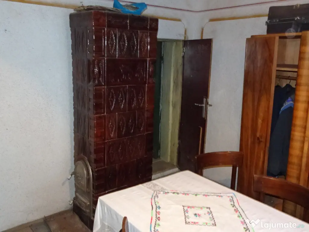 Casa curte si gradina in Branisca (la 15 Km de Deva)