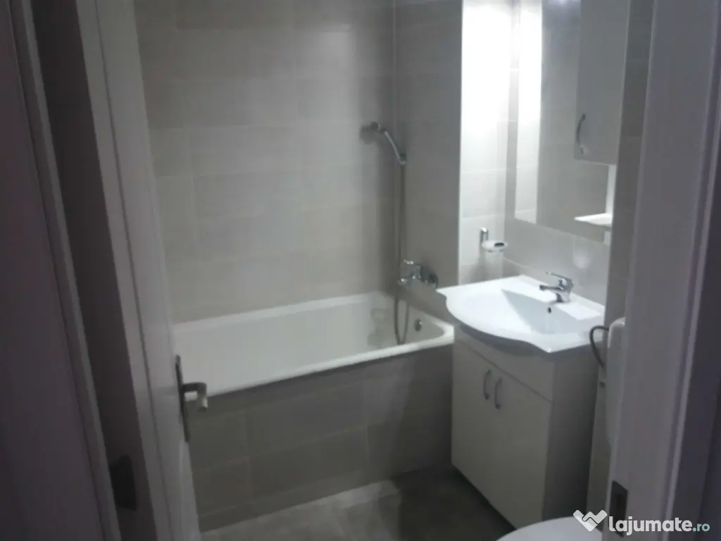 Garsoniera semidecomandata in zona Take Ionescu