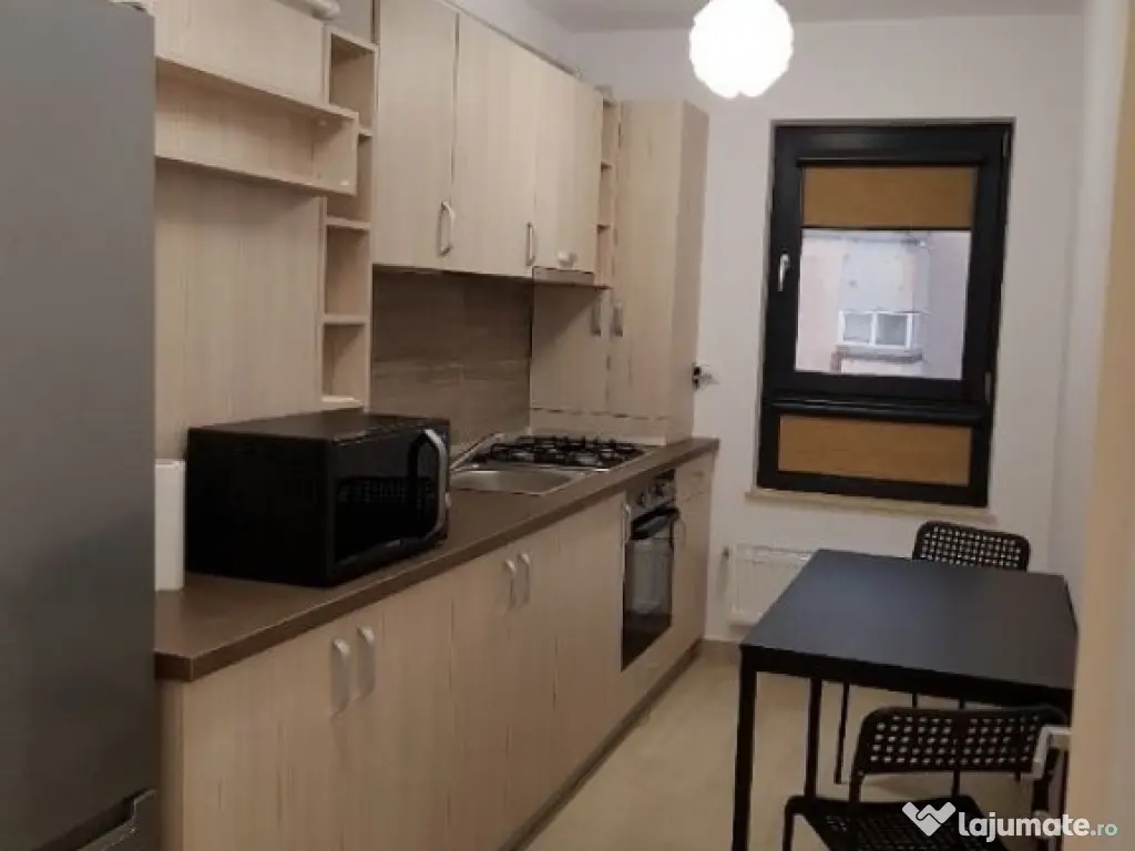 1 camera zona Badea Cartan