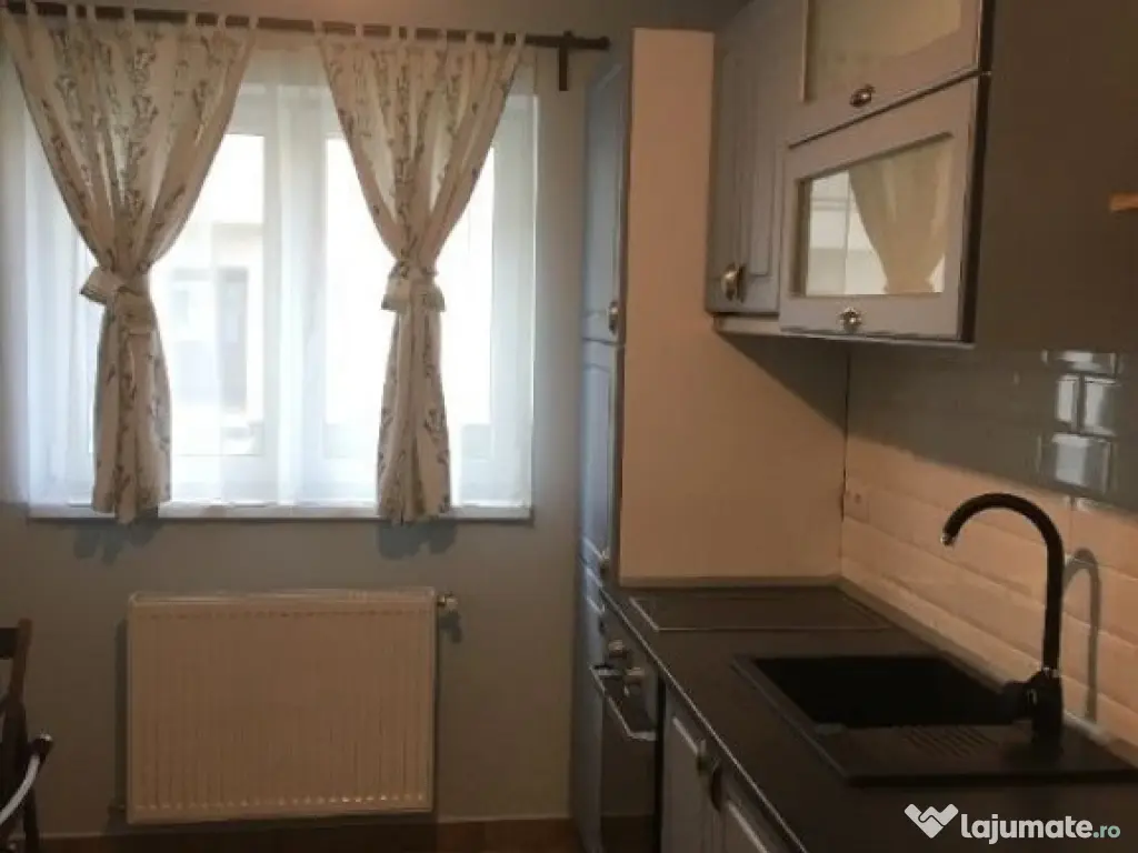 1 camera zona Favorit