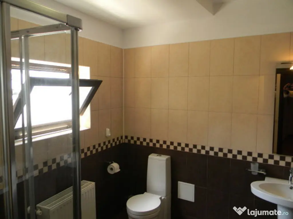 Zona Universitate vila 6 camere 