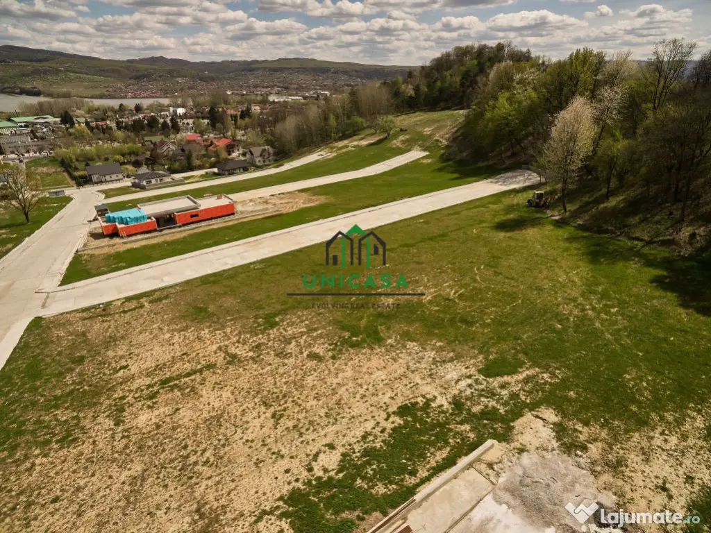 Teren intravilan - Calea Lui Traian - Zona Cetatuia