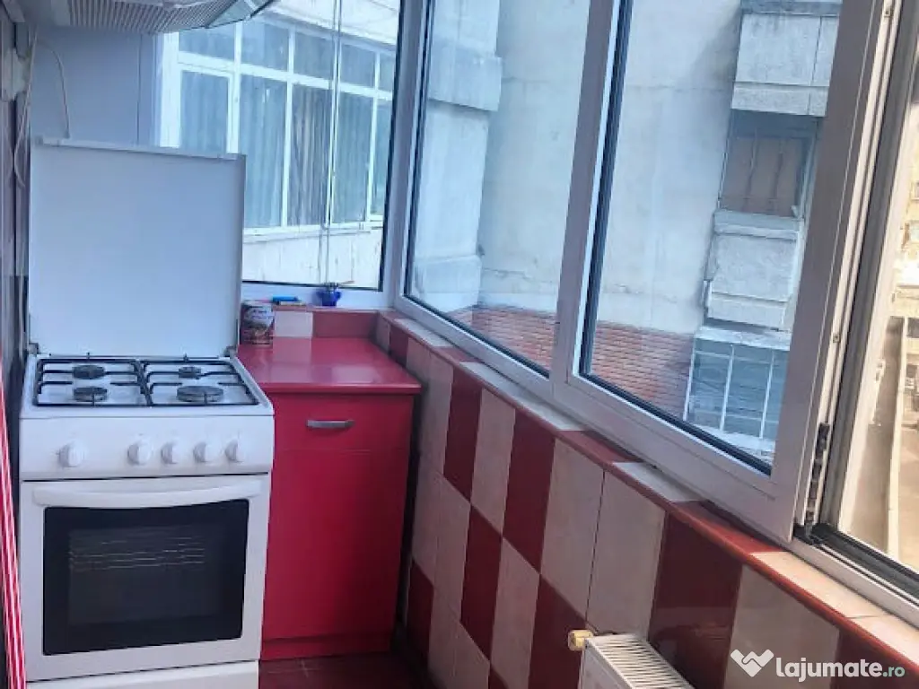 Apartament 3 camere ultracentral,mobilat si utilat, 550 euro 