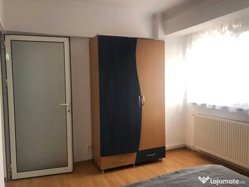 Apartament 3 camere ultracentral,mobilat si utilat, 550 euro 