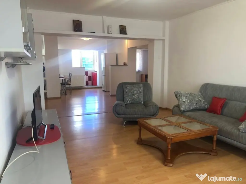 Apartament 3 camere ultracentral,mobilat si utilat, 550 euro 