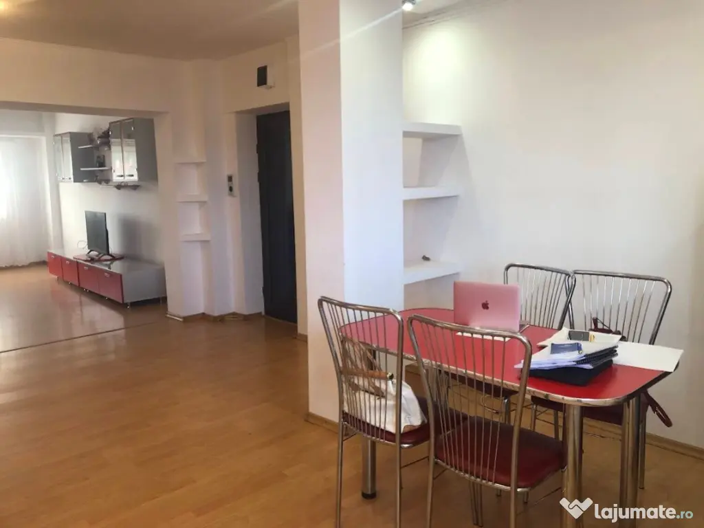 Apartament 3 camere ultracentral,mobilat si utilat, 550 euro 