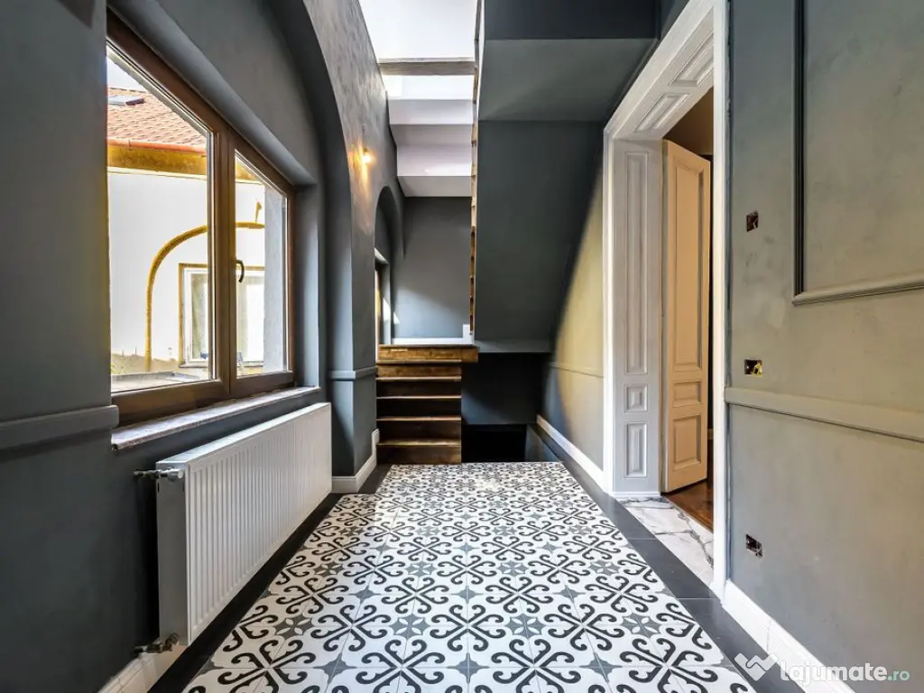 Apartament ultracentral cu 3 camere 