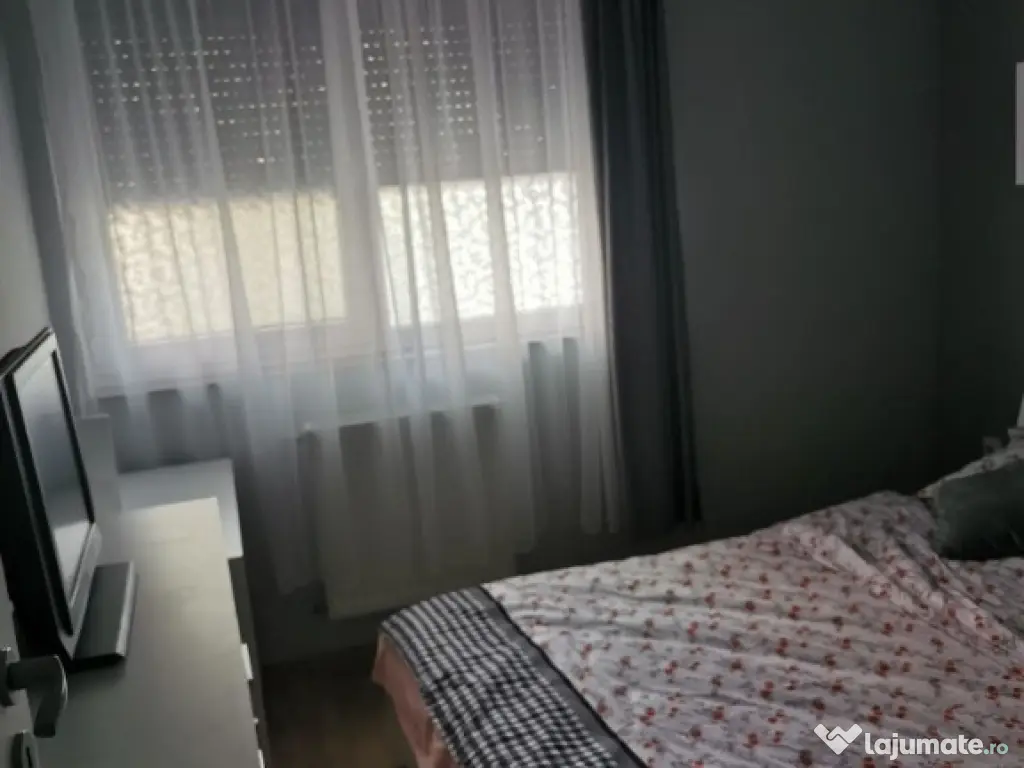Apartament cu o camera decomandat 