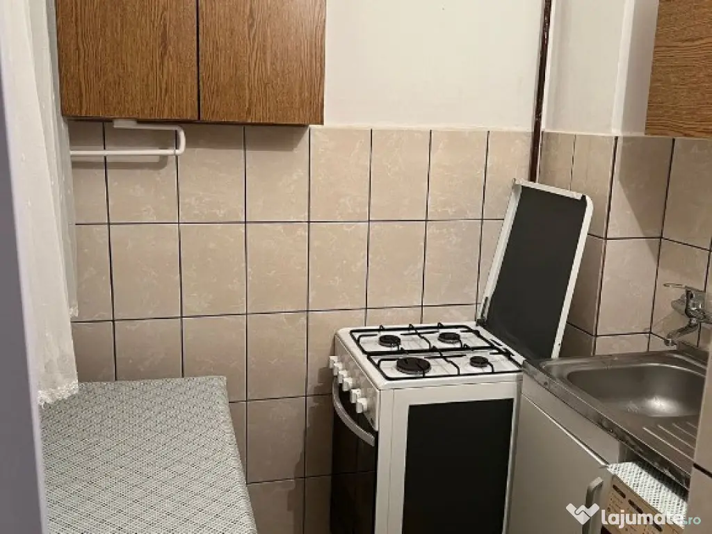 Garsoniera zona Olimpia Stadion