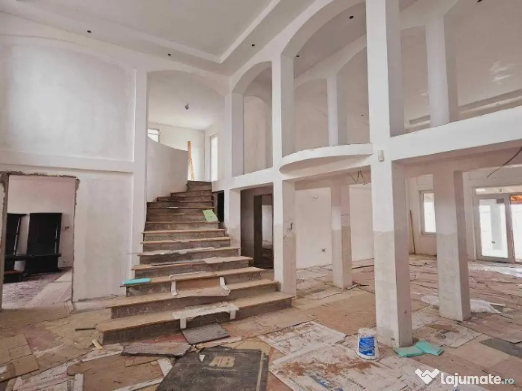 Cladire pentru investitie situata in apropierea viitoarei autostraziA7 