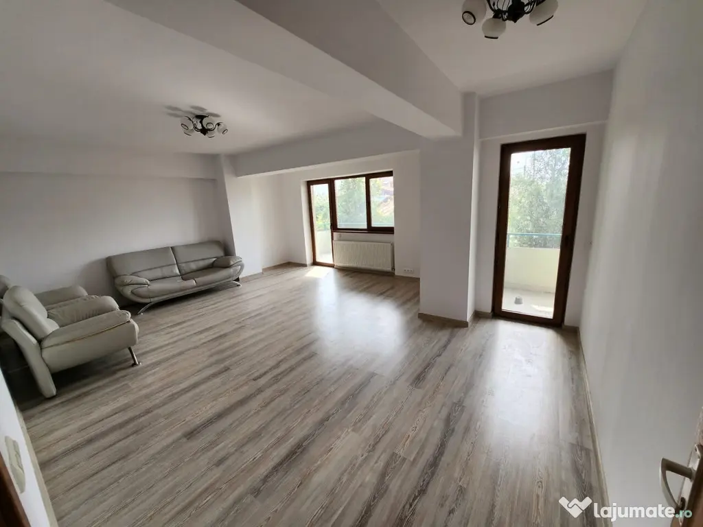 SEMICENTRAL - 3 camere 127 mp utili , parter inalt , bloc 20