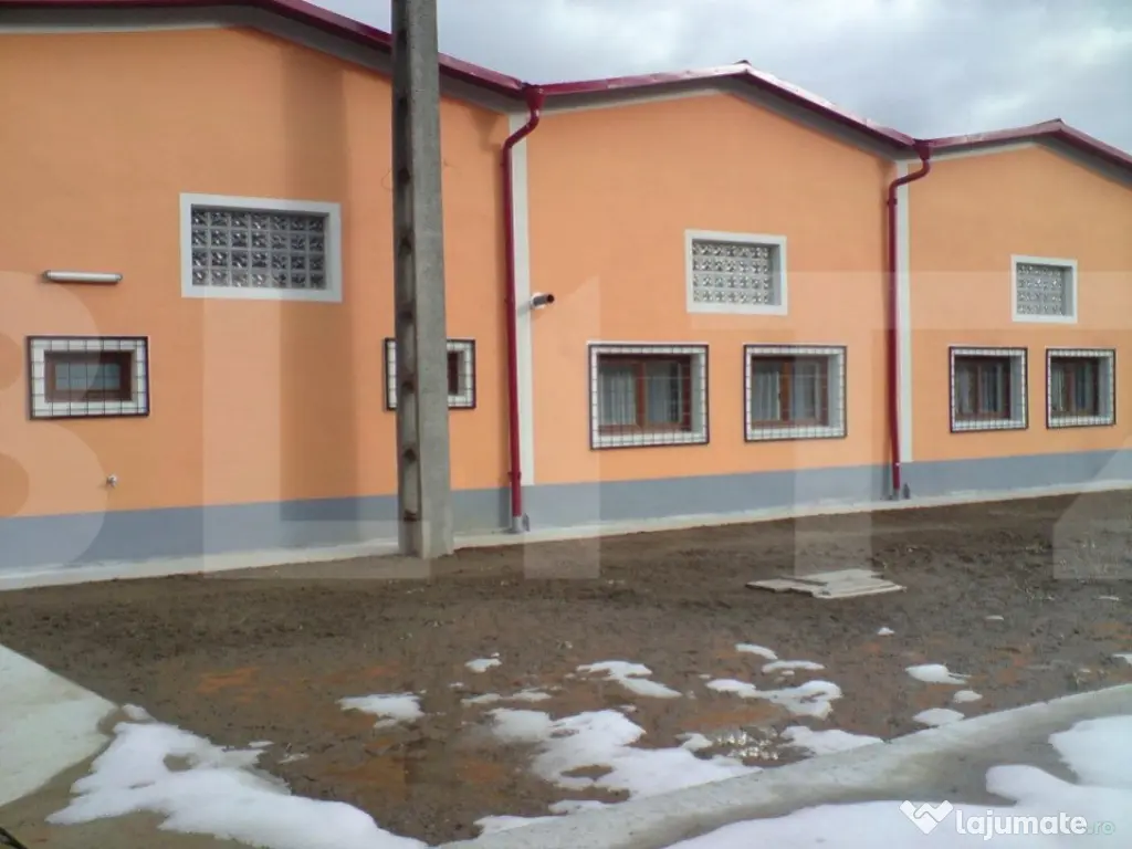 Depozit cu birouri și casă separată,Dej