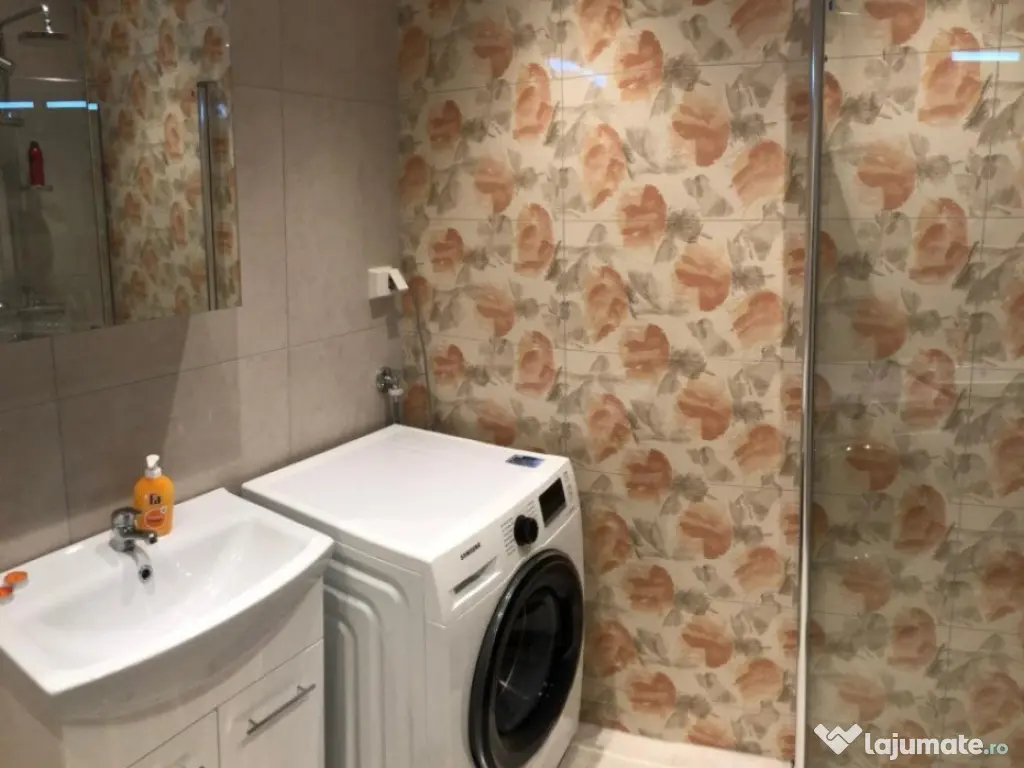 Apartament cu 2 dormitoare, gradina, bucatarie cu dining par