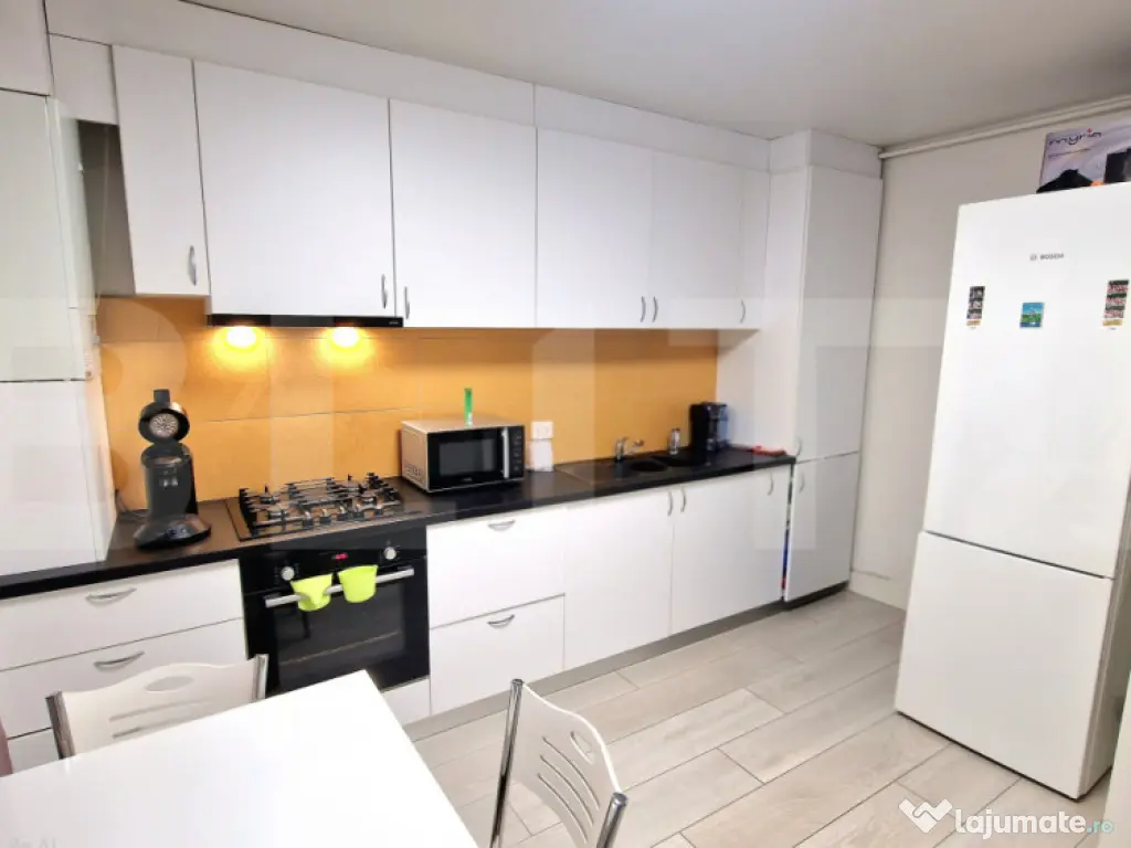 Apartament cu 2 dormitoare, gradina, bucatarie cu dining par