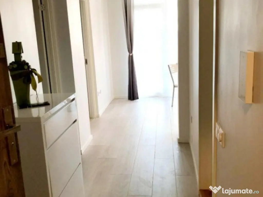 Apartament cu 2 dormitoare, gradina, bucatarie cu dining par