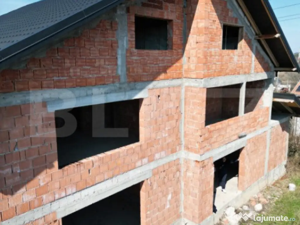 Casa 600 mp utili pe Aleea Strugurilor Galata cu 1500 mp ter