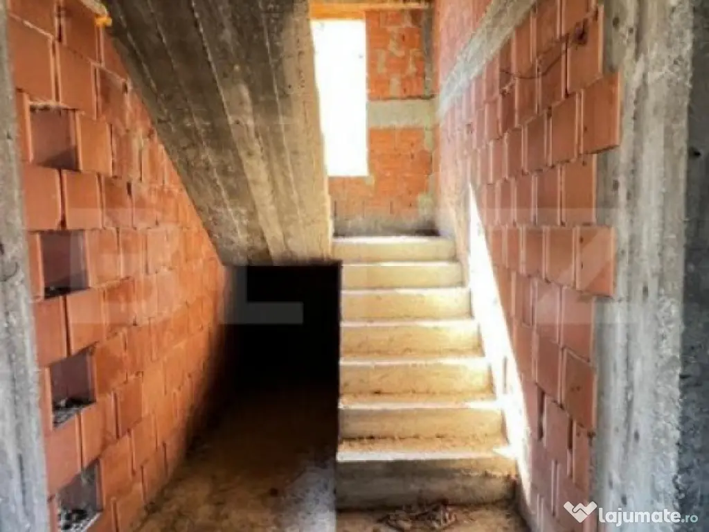 Casa 600 mp utili pe Aleea Strugurilor Galata cu 1500 mp ter