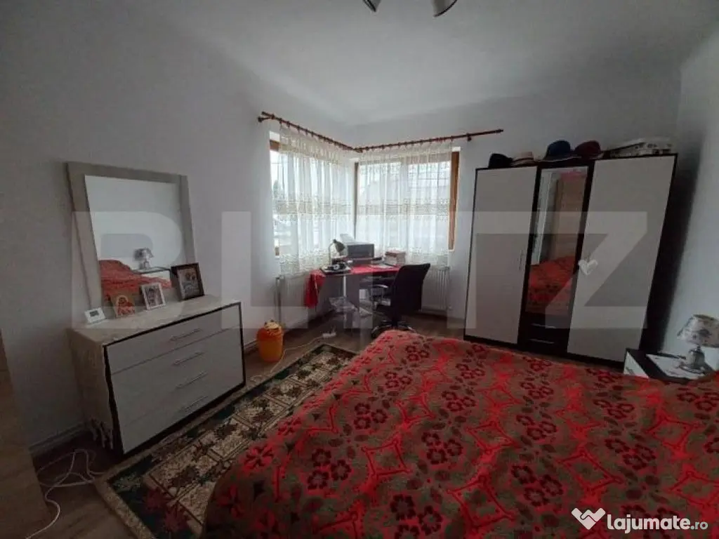 Apartament in vila, 4 camere, 87 mp, teren 80 mp, ultracentr