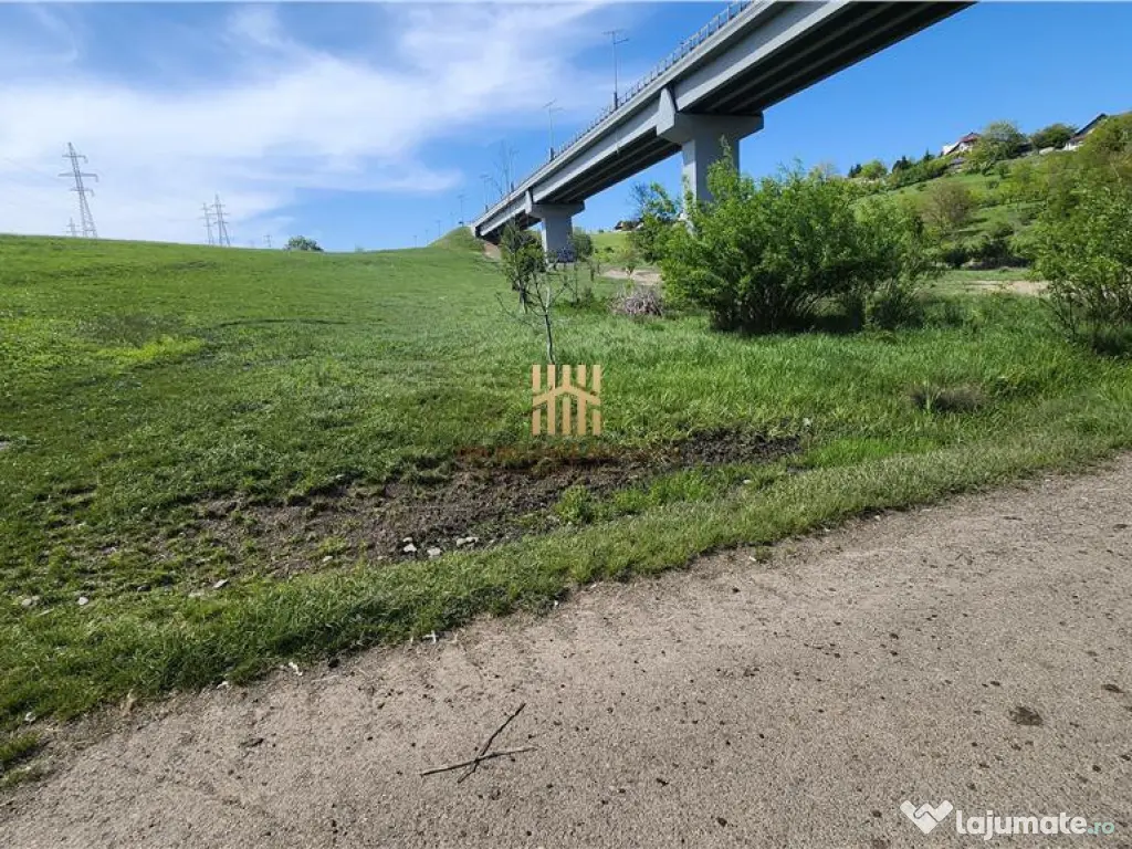 Teren Intravilan 4438 mp Intrare in Suceava! De 0727817187 