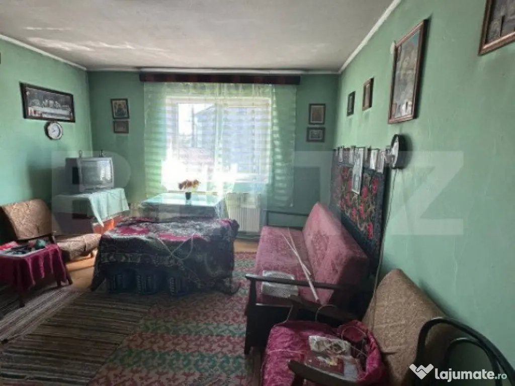 Casa ultracentrala , 200mp, teren 450 mp , Radauti